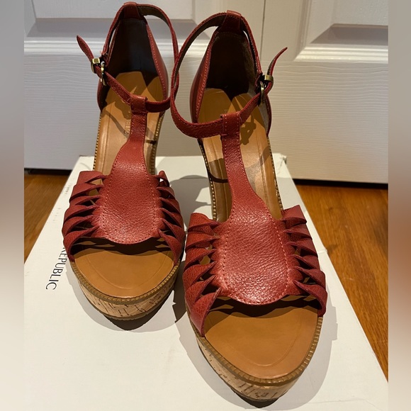 Banana Republic cork wedge sandal, Size 9.5 - Picture 2 of 6